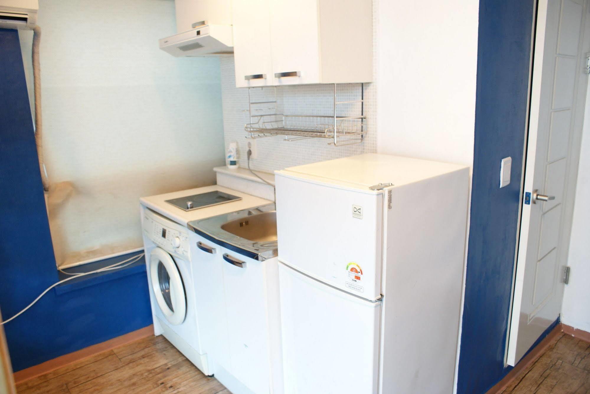 J Guesthouse Сеул Экстерьер фото